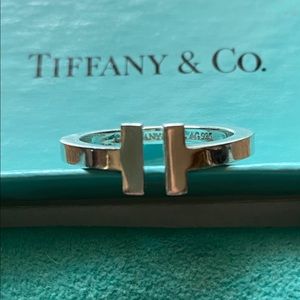 Tiffany & Co T ring